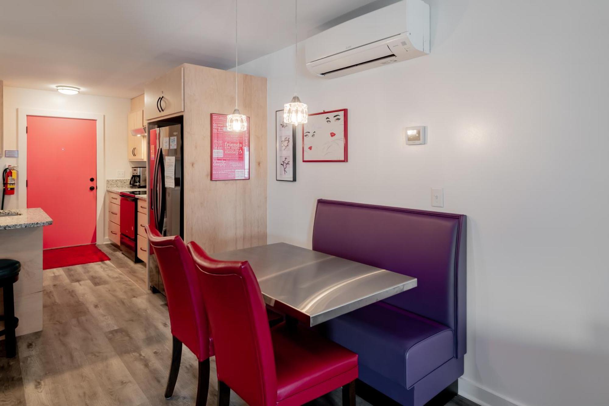 Folly Vacation Perfect Purple Palace Apt A Folly Beach Extérieur photo